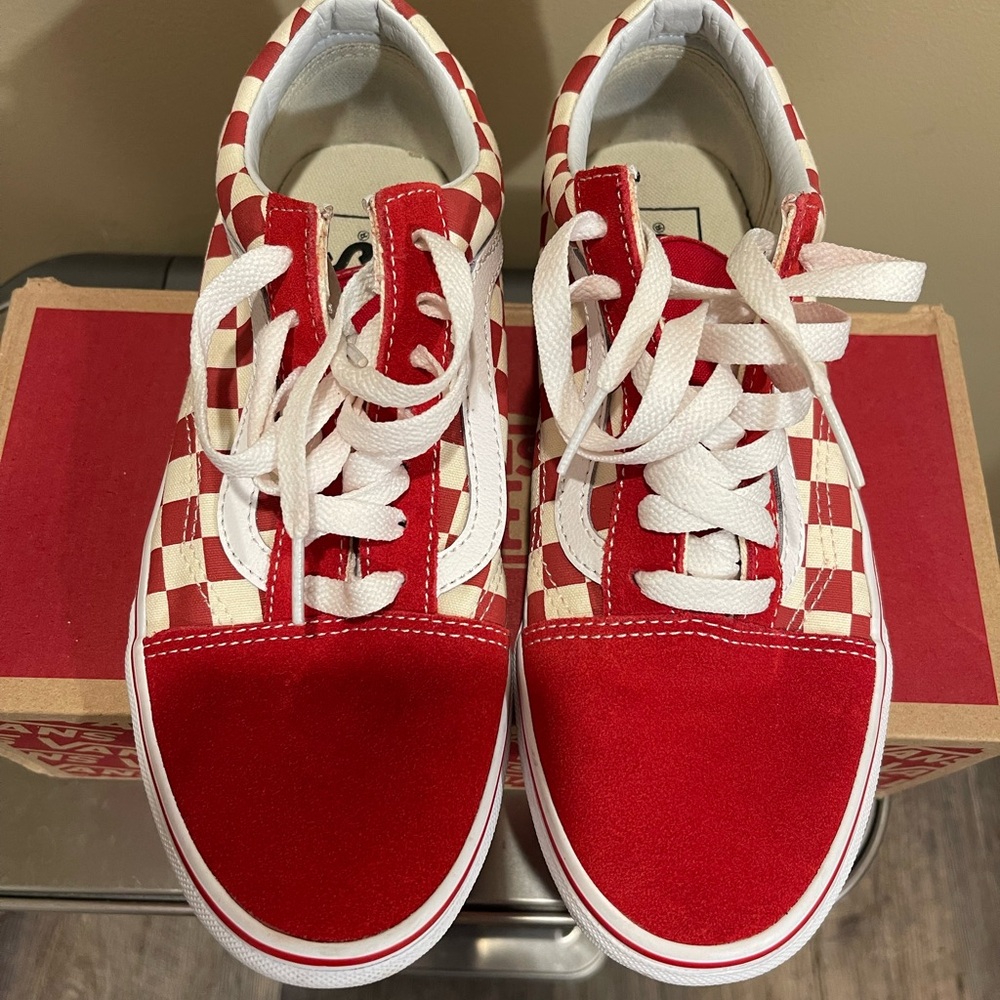 Vans Old Skool Checkerboard Skate Shoe - Red / White Size M 6 / W 7.5 $50
